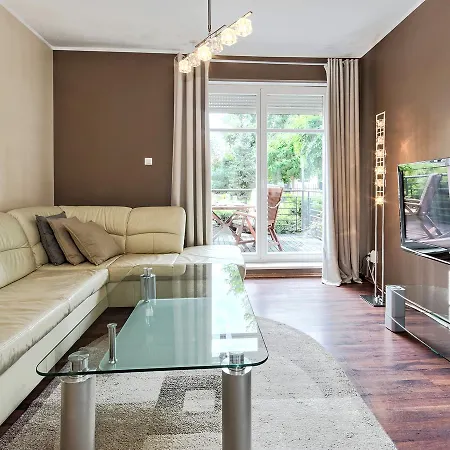 - Acco Rent 公寓 *